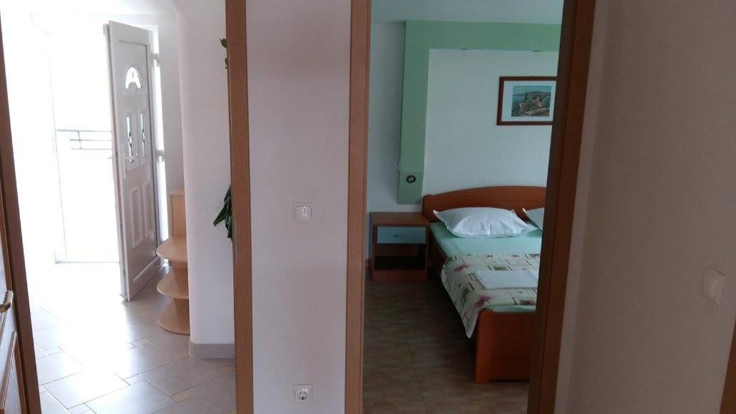 Apartmani Kontic Baska Voda Exterior photo